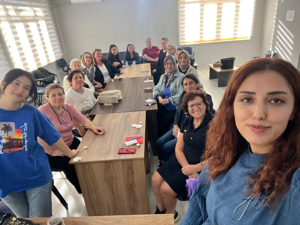 Edremit Belediyesi’nden Doğal Kantaron Merhemi Atölyesi