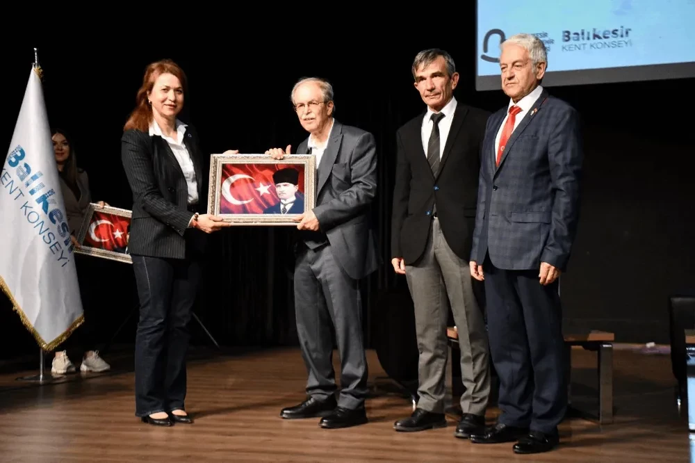 Büyükşehir’den İstiklal Madalyası Yolunda Önemli Panel